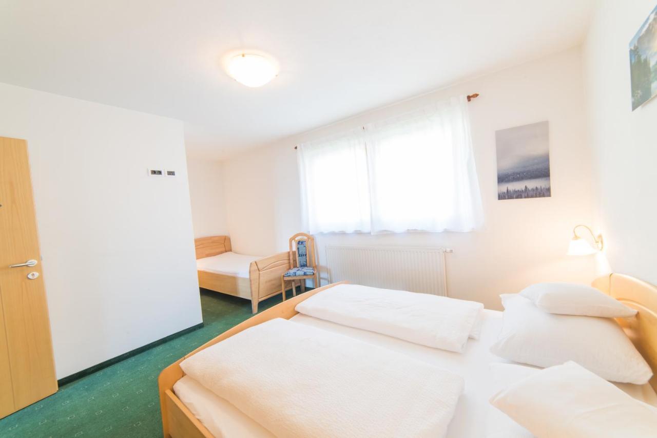 Pension Klausthaler Hotel Meltina Bagian luar foto